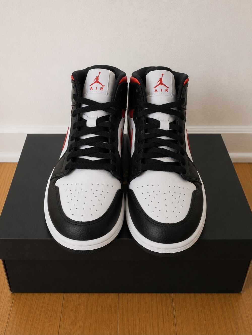 Jordan 1 Mid Orange Zigzag Swoosh - Picture 2 of 4